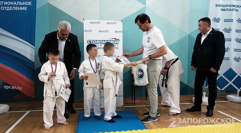 В Запорожской области юные бойцы киокусинкай посвятили турнир Росгвардии
