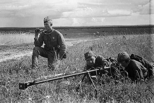 #100. 2       1942 :        300    