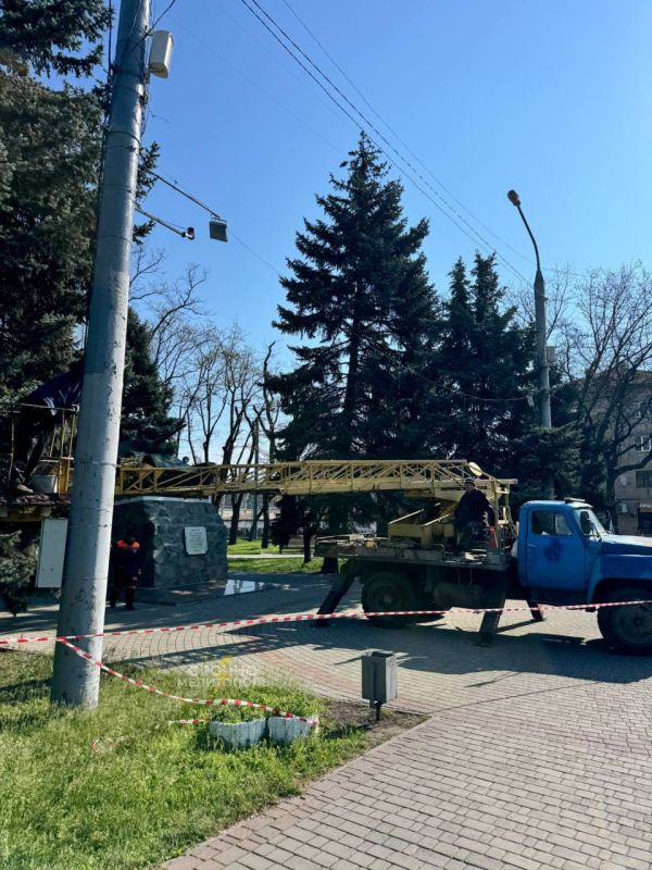 Мелитополь готовится к празднованию 80 годовщине Победы Мелитополь готовится к празднованию 80 годовщине Победы