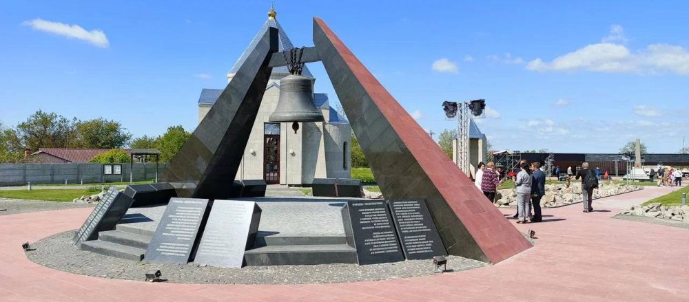  :              1941-1944   