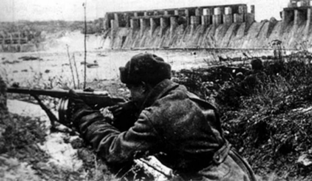   .    22  1943 