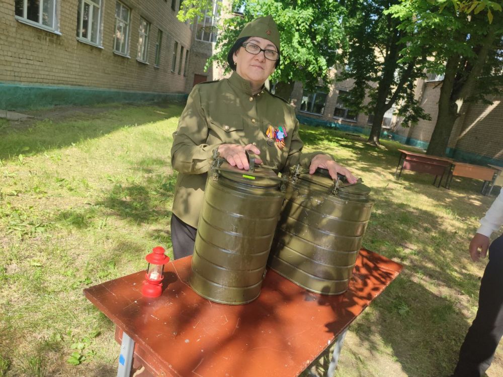 В ГБУ ОО ЗО &quot;СОШ №20 им.полковника полиции А.С.Мищенко&quot; г. Мелитополь прошел месяц патриотического воспитания, приуроченного к 80-летию Великой Победы
