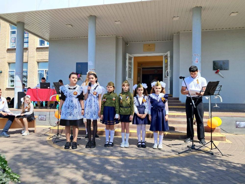 В ГБУ ОО ЗО &quot;СОШ №20 им.полковника полиции А.С.Мищенко&quot; г. Мелитополь прошел месяц патриотического воспитания, приуроченного к 80-летию Великой Победы