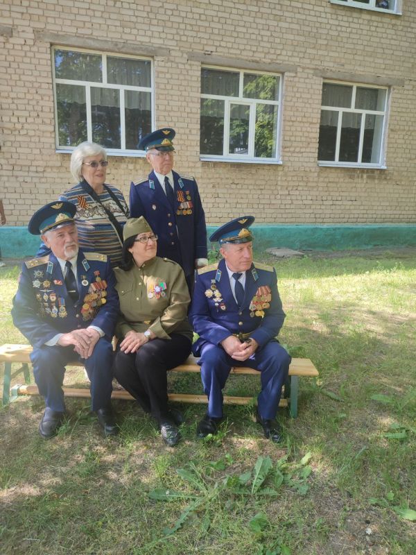 В ГБУ ОО ЗО &quot;СОШ №20 им.полковника полиции А.С.Мищенко&quot; г. Мелитополь прошел месяц патриотического воспитания, приуроченного к 80-летию Великой Победы