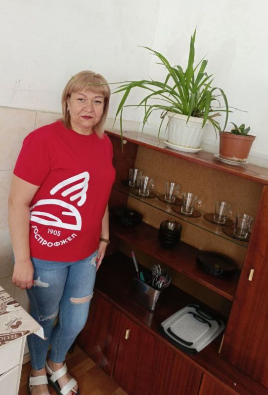 В Мелитопольском локомотивном депо Мелитополь-Херсонского филиала ФГУП «ЖДН» первичная профсоюзная организация РОСПРОФЖЕЛ продолжает улучшать условия труда и отдыха сотрудников