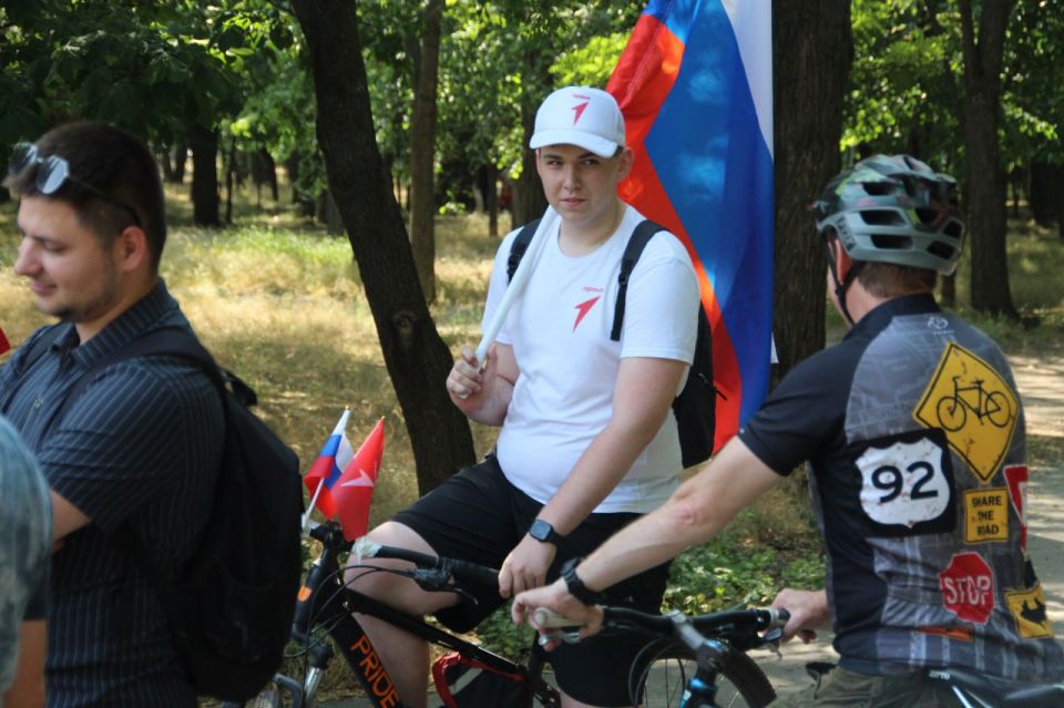 Несём вам ещё немного фотографий с велопробега в Мелитополе, посвященного Дню России