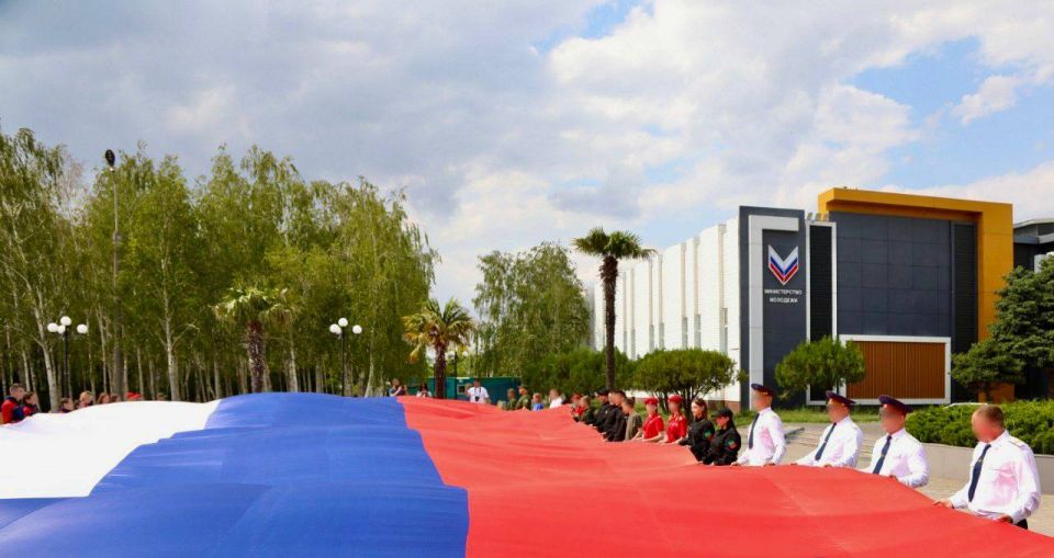 60-�������� ���� ������ ������������ ��������� �� ���������� ������������ �� ���������� �������� ����������� ������� � ����������