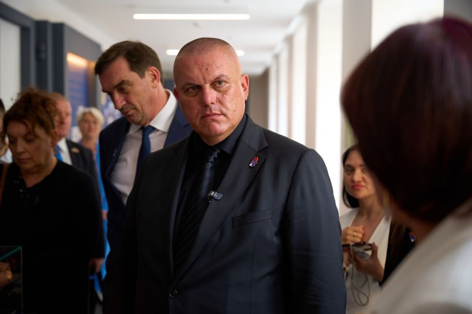 ЛДПР и партия «Единая Сербия» подписали Соглашение о сотрудничестве ЛДПР и партия «Единая Сербия» подписали Соглашение о сотрудничестве