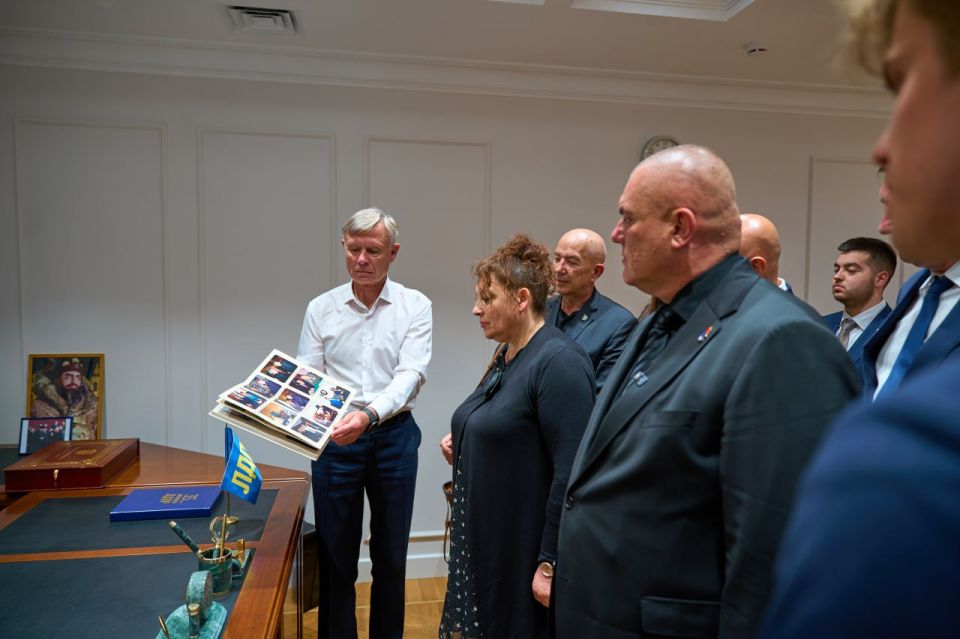 ЛДПР и партия «Единая Сербия» подписали Соглашение о сотрудничестве ЛДПР и партия «Единая Сербия» подписали Соглашение о сотрудничестве