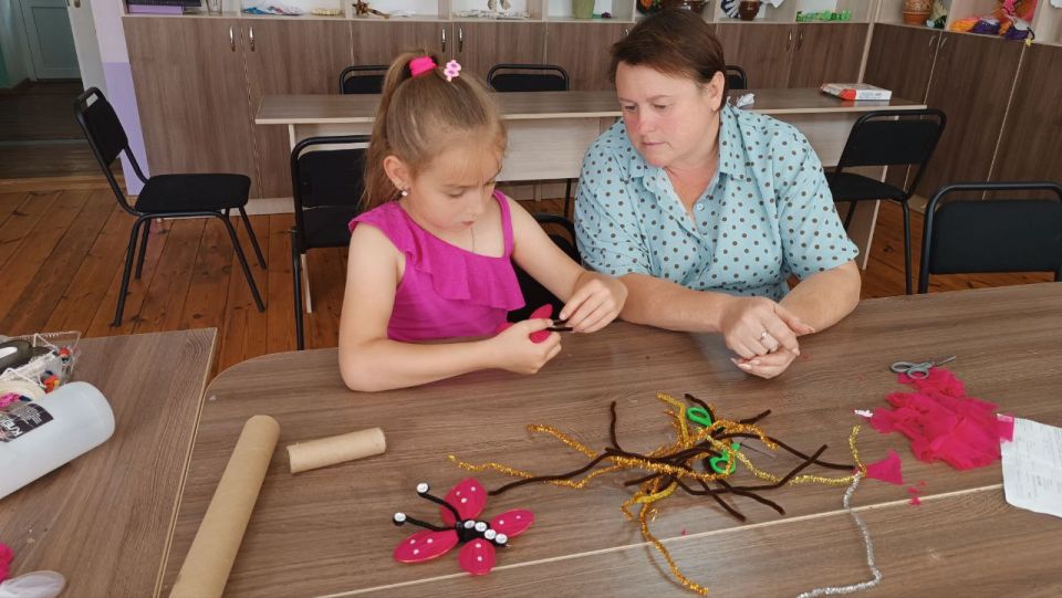 В клубе досуга села Обильное — мастер-класс ко Дню бабочек В клубе досуга села Обильное — мастер-класс ко Дню бабочек