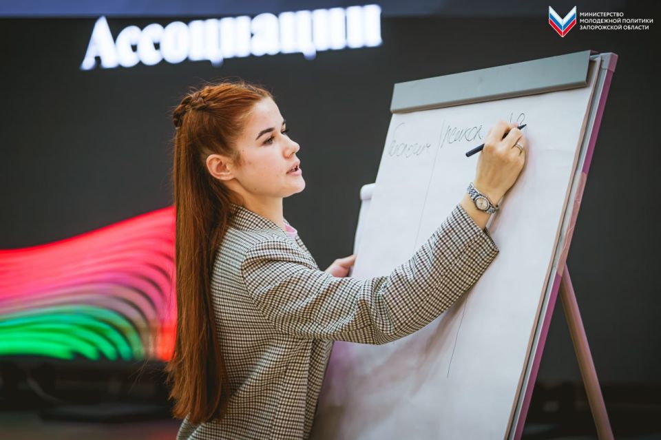 В Мелитополе состоялись дебаты «Время НЕзависимых», направленные на борьбу с потреблением наркотиков В Мелитополе состоялись дебаты «Время НЕзависимых», направленные на борьбу с потреблением наркотиков