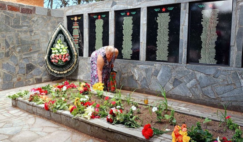 � ������ � �������� ������ ������� ������������� ����� � �. ��������� ��������� ����� � ������� ����