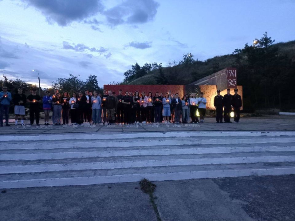 Никто не забыт и ничто не забыто Никто не забыт и ничто не забыто