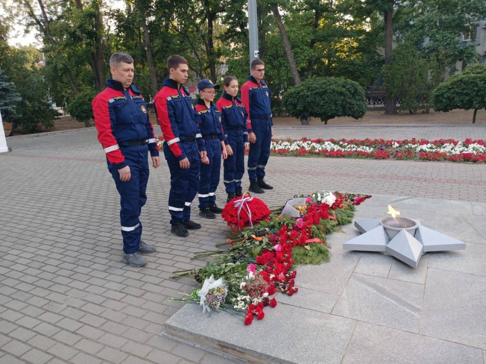 Никто не забыт и ничто не забыто Никто не забыт и ничто не забыто