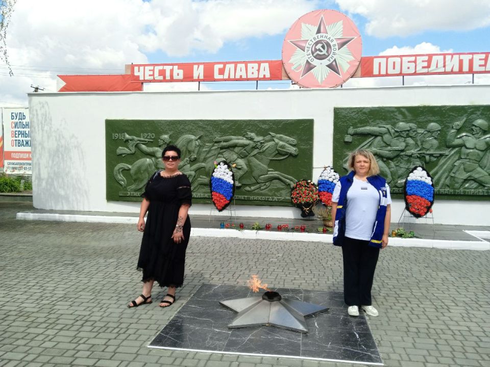 22 июня – День памяти и скорби: ЛДПР почтила подвиг героев Великой Отечественной войны 22 июня – День памяти и скорби: ЛДПР почтила подвиг героев Великой Отечественной войны