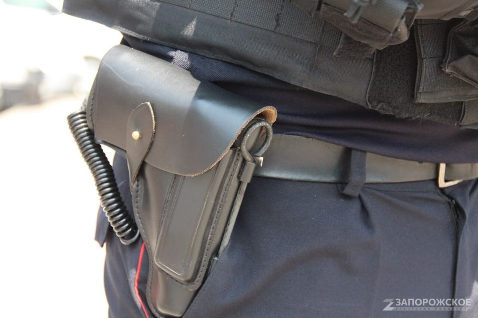 Полицейские Мелитополя задержали продавца бракованных товаров