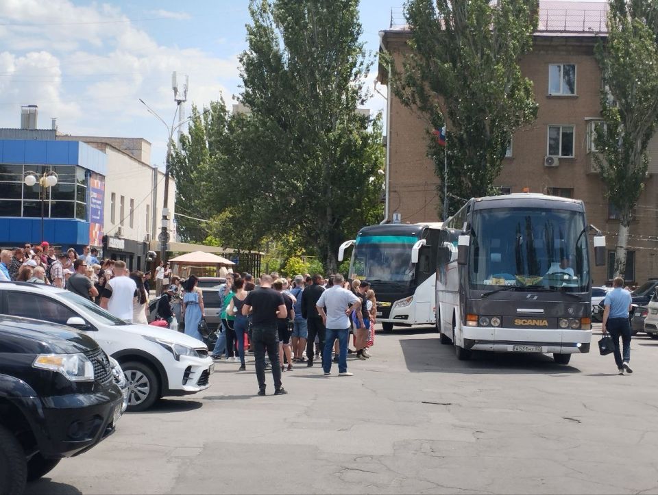18 детей участников СВО вернулись в Мелитополь из оздоровительного лагеря «Юность»