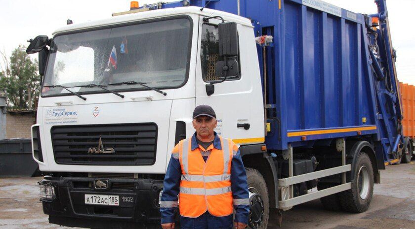 Для экипажей мусоровозов Запорожской области поступили новые комплекты спецодежды