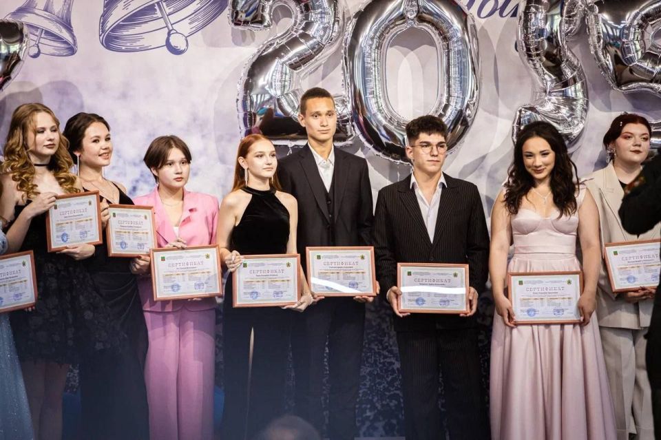 Сергей Золотарёв: Сегодня в городском округе Мелитополь прошли выпускные вечера Сергей Золотарёв: Сегодня в городском округе Мелитополь прошли выпускные вечера