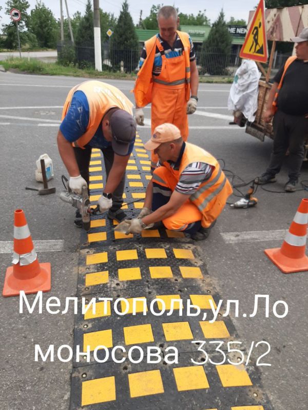 Безопасность на дорогах — наш приоритет! Безопасность на дорогах — наш приоритет!