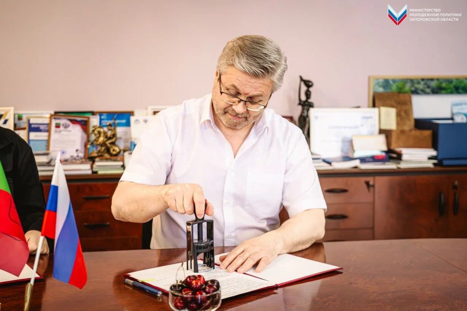 «Юг Молодой» расширяет горизонты: подписание соглашения о сотрудничестве «Юг Молодой» расширяет горизонты: подписание соглашения о сотрудничестве