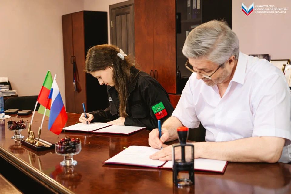 «Юг Молодой» расширяет горизонты: подписание соглашения о сотрудничестве «Юг Молодой» расширяет горизонты: подписание соглашения о сотрудничестве