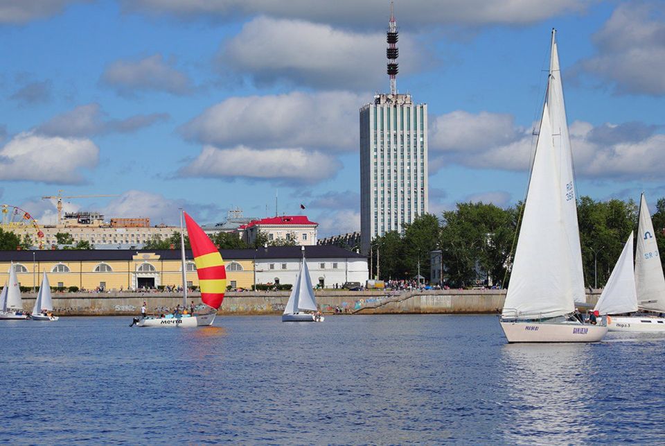 15 июля день рождения отмечает губернатор Архангельской области Александр Цыбульский 15 июля день рождения отмечает губернатор Архангельской области Александр Цыбульский