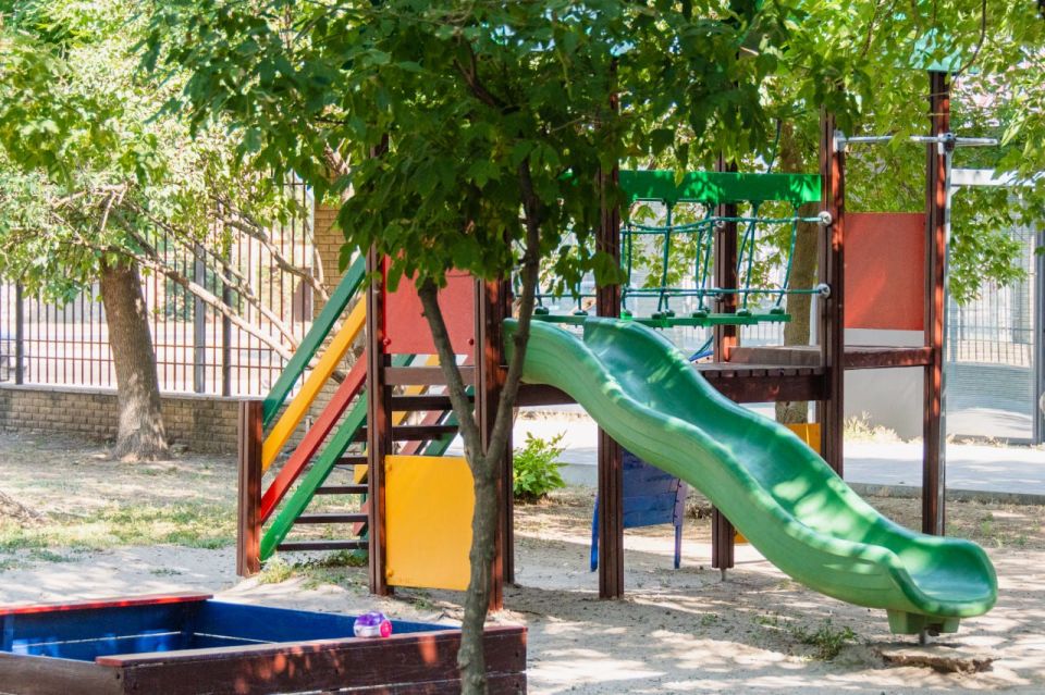 Сергей Золотарёв: Работы по благоустройству сквера на улице Ломоносова Сергей Золотарёв: Работы по благоустройству сквера на улице Ломоносова