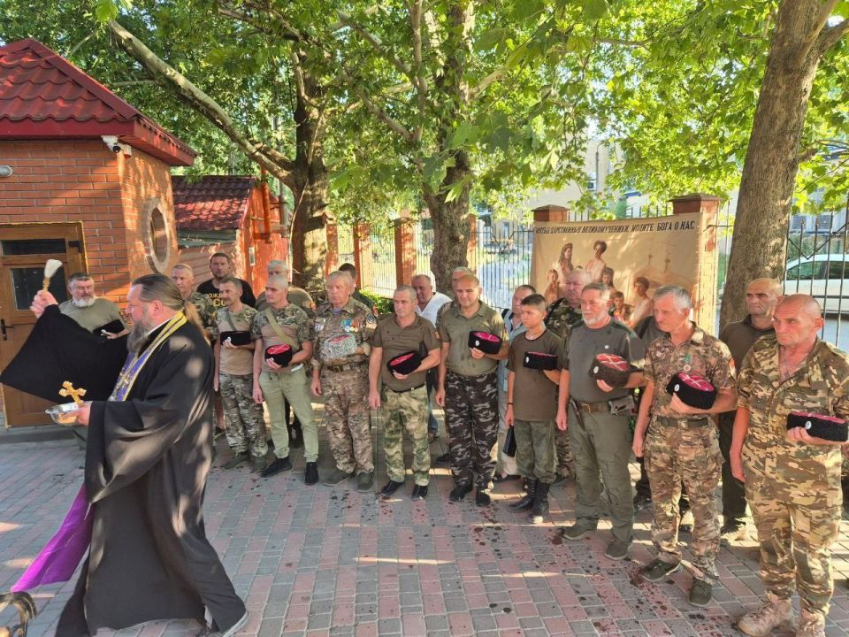 Торжественные проводы в зону СВО казаков-добровольцев состоялись в Мелитополе Торжественные проводы в зону СВО казаков-добровольцев состоялись в Мелитополе