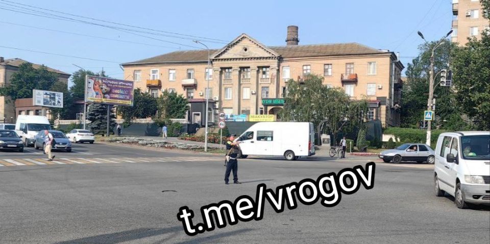  :     