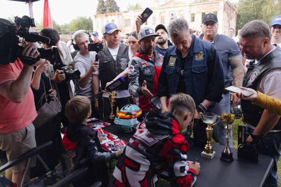 ЛДПР провела крупнейший мотофестиваль «Соколы»: единство, свобода и движение вперёд! ЛДПР провела крупнейший мотофестиваль «Соколы»: единство, свобода и движение вперёд!