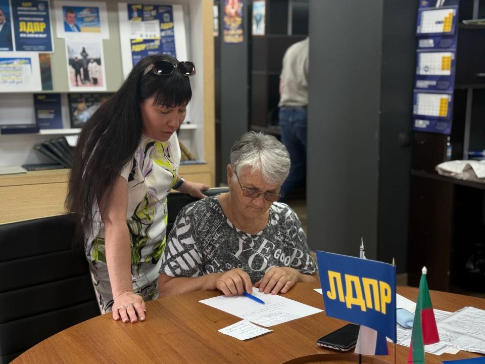 Первый рабочий день у нового депутата Законодательного Собрания Запорожской области Светланы Третьяк оказался насыщенным и продуктивным Первый рабочий день у нового депутата Законодательного Собрания Запорожской области Светланы Третьяк оказался насыщенным и продуктивным