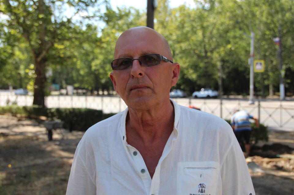 В Мелитополе на улице Кирова заменят тротуарное покрытие В Мелитополе на улице Кирова заменят тротуарное покрытие