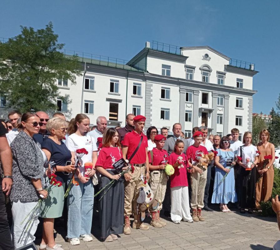 День памяти детей, погибших под обстрелами День памяти детей, погибших под обстрелами
