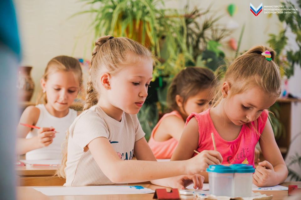 Поддерживаем ветеранов: передаем добро через детские рисунки! Поддерживаем ветеранов: передаем добро через детские рисунки!