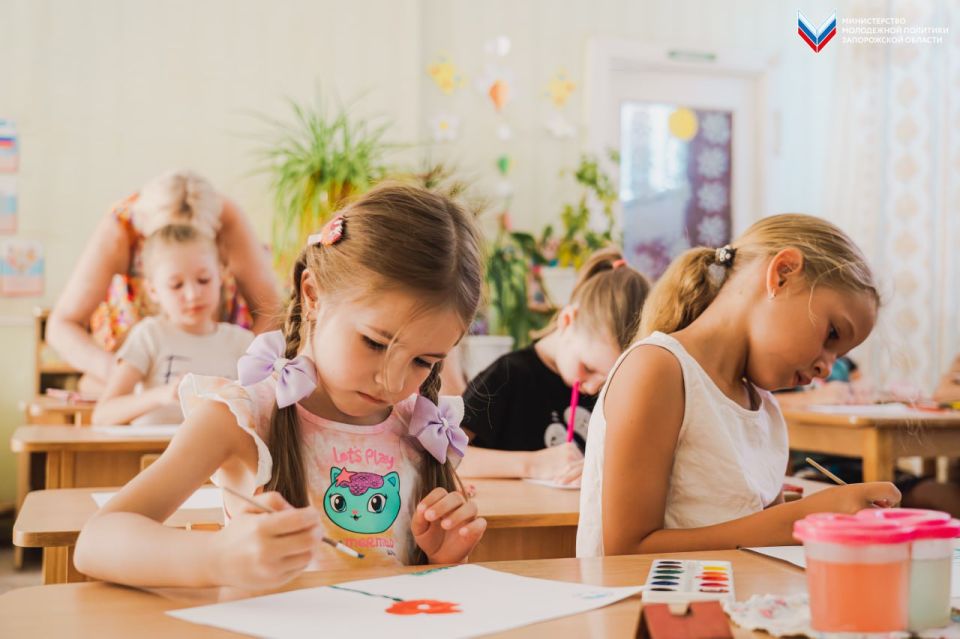 Поддерживаем ветеранов: передаем добро через детские рисунки! Поддерживаем ветеранов: передаем добро через детские рисунки!