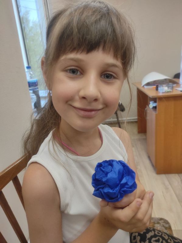 Мастер-класс «Цвета России» в Клубе досуга села Светлодолинское Мастер-класс «Цвета России» в Клубе досуга села Светлодолинское