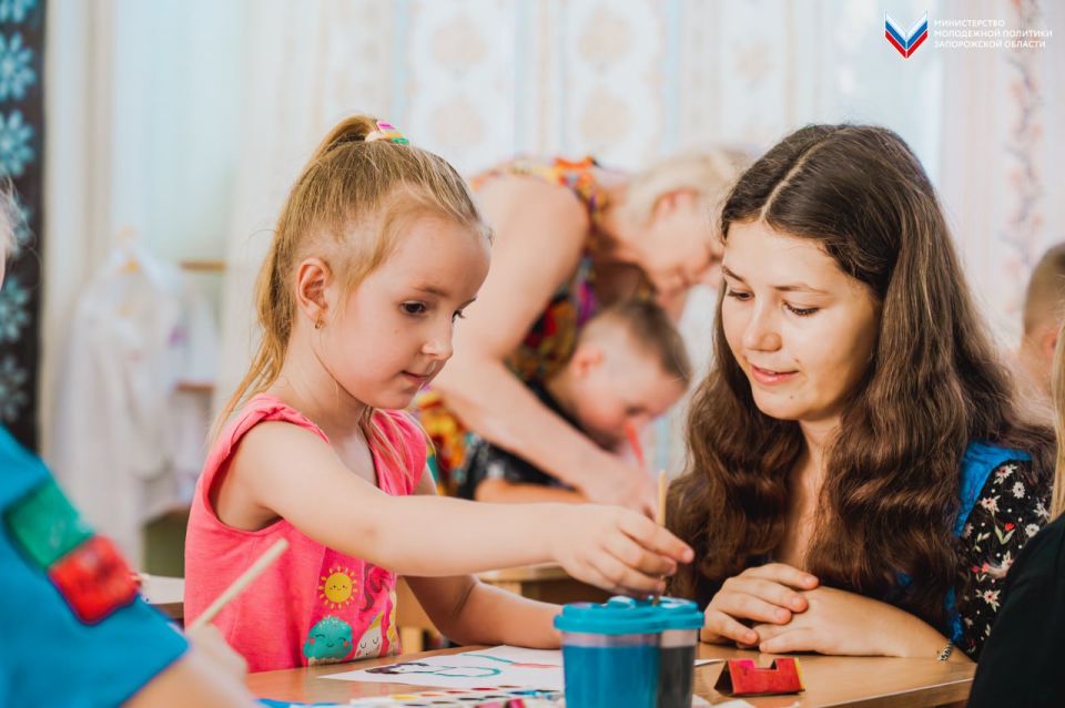 Поддерживаем ветеранов: передаем добро через детские рисунки! Поддерживаем ветеранов: передаем добро через детские рисунки!