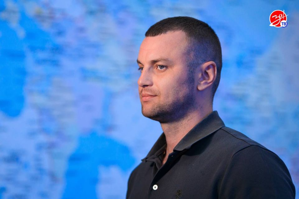 Школьникам Мелитополя вручили знаки отличия ГТО Школьникам Мелитополя вручили знаки отличия ГТО