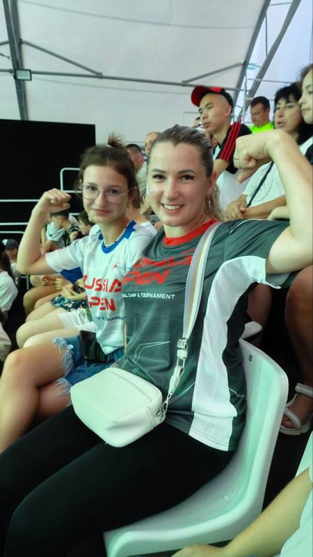           Russia Open  !