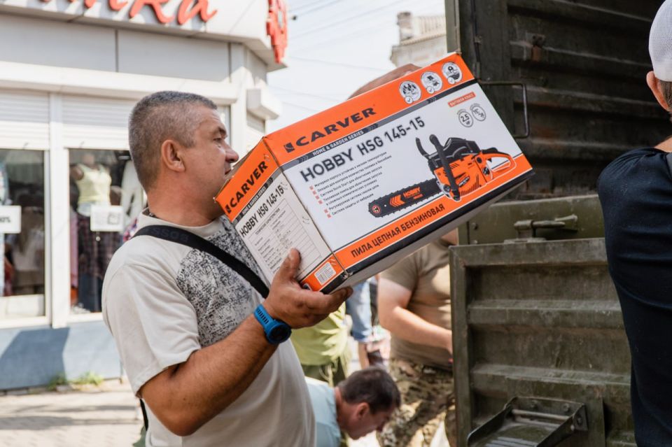 Сергей Золотарёв: Всё для Победы!. Сегодня передали гуманитарную помощь военнослужащим, выполняющим боевые задачи на Запорожском направлении Сергей Золотарёв: Всё для Победы!. Сегодня передали гуманитарную помощь военнослужащим, выполняющим боевые задачи на Запорожском направлении