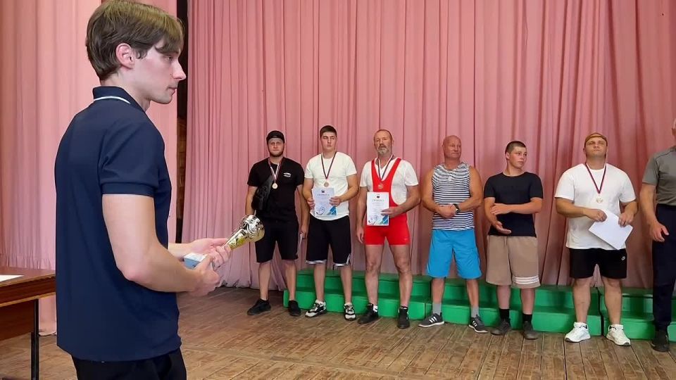 Чемпионат по гиревому спорту в посёлке Фруктовое!
