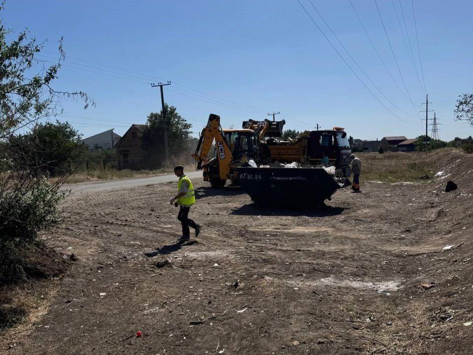 В Мелитополе убрали несанкционированную свалку