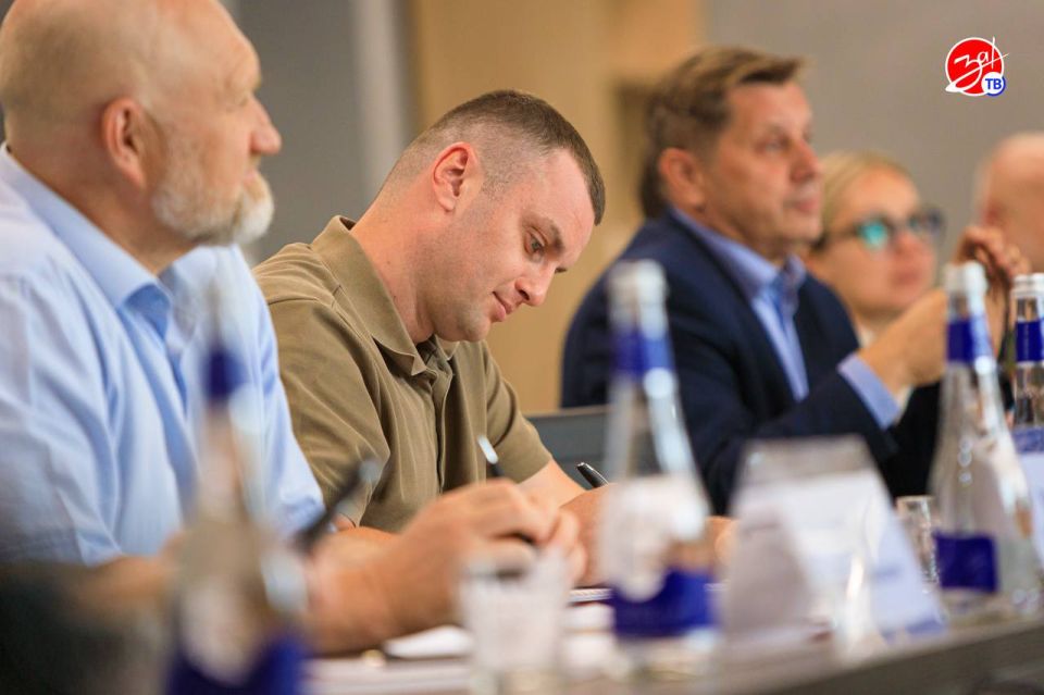 В Мелитополе состоялась рабочая встреча Правительств Дагестана и Запорожской области В Мелитополе состоялась рабочая встреча Правительств Дагестана и Запорожской области