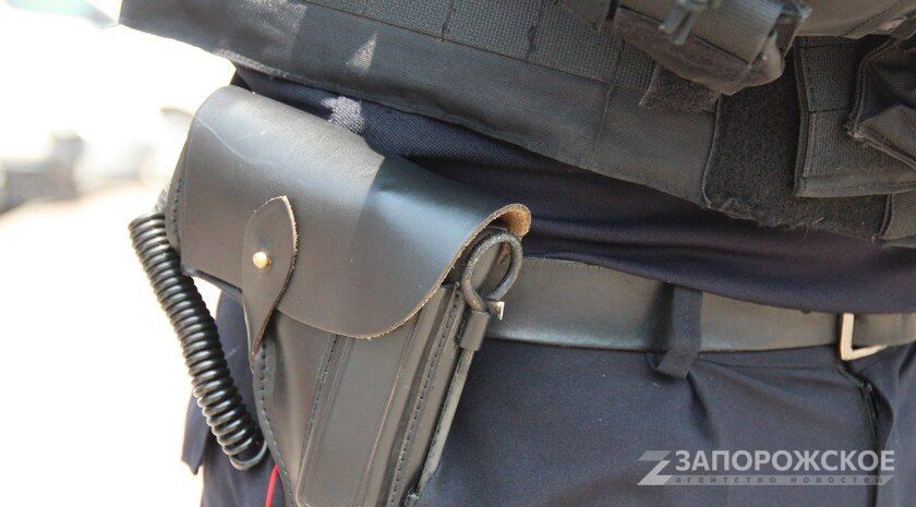 Полиция задержала мужчину за кражу 300 тысяч рублей в поселке Веселое