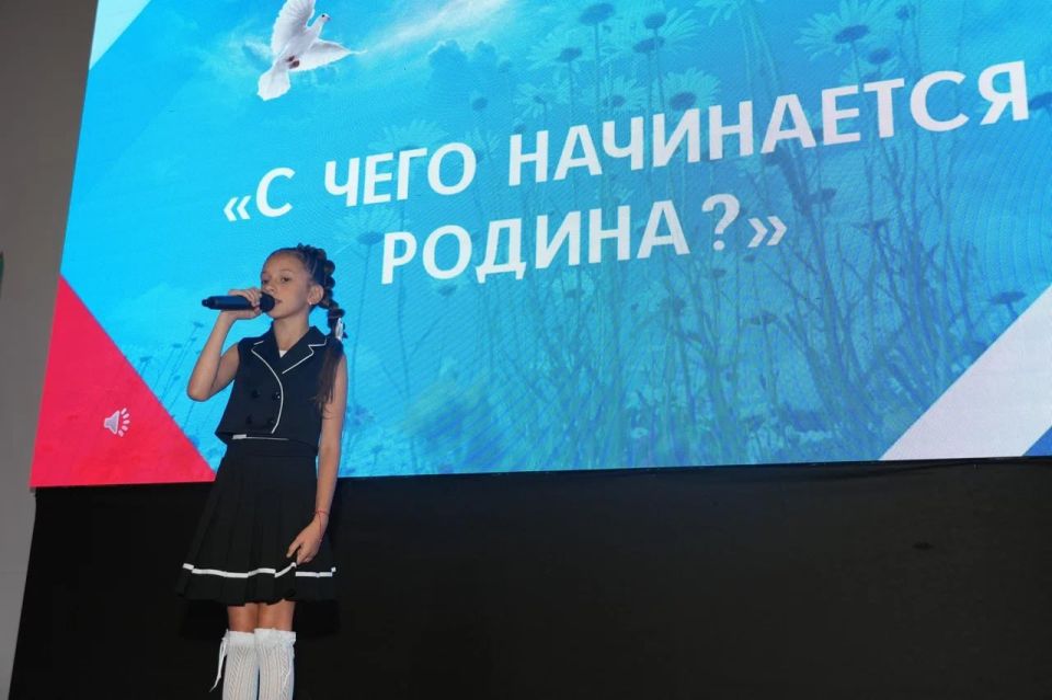 20 августа при поддержке Министерства образования и науки Запорожской области на базе мультимедийного исторического парка «Россия - Моя история» прошло торжественное открытие Всероссийского конкурса «Связующая нить» для... 20 августа при поддержке Министерства образования и науки Запорожской области на базе мультимедийного исторического парка «Россия - Моя история» прошло торжественное открытие Всероссийского конкурса «Связующая нить» для...