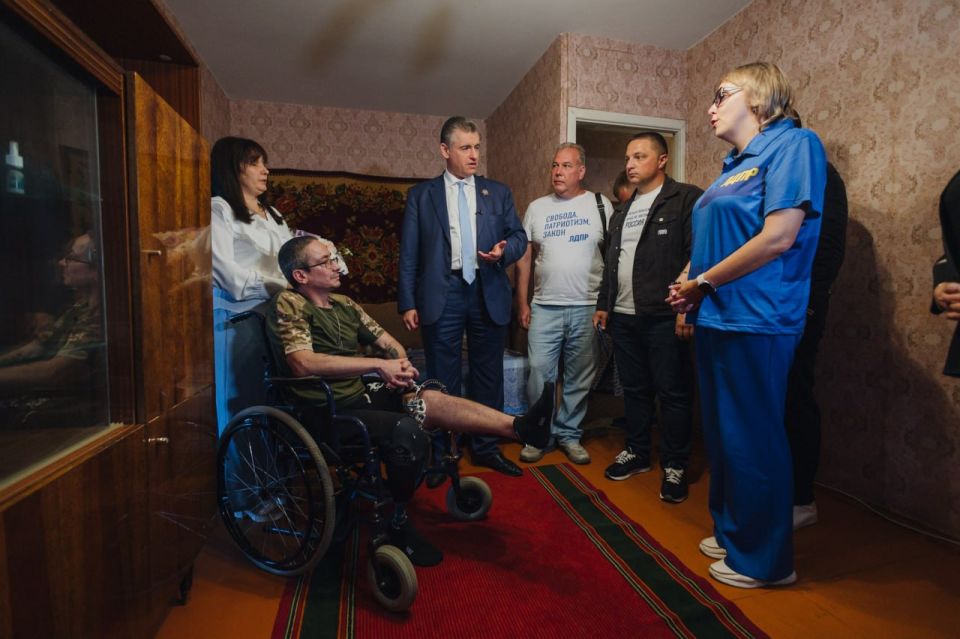 Визит Председателя ЛДПР Л.Э. Слуцкого в Липецкую область: акцент на инновации, семью и традиции Визит Председателя ЛДПР Л.Э. Слуцкого в Липецкую область: акцент на инновации, семью и традиции