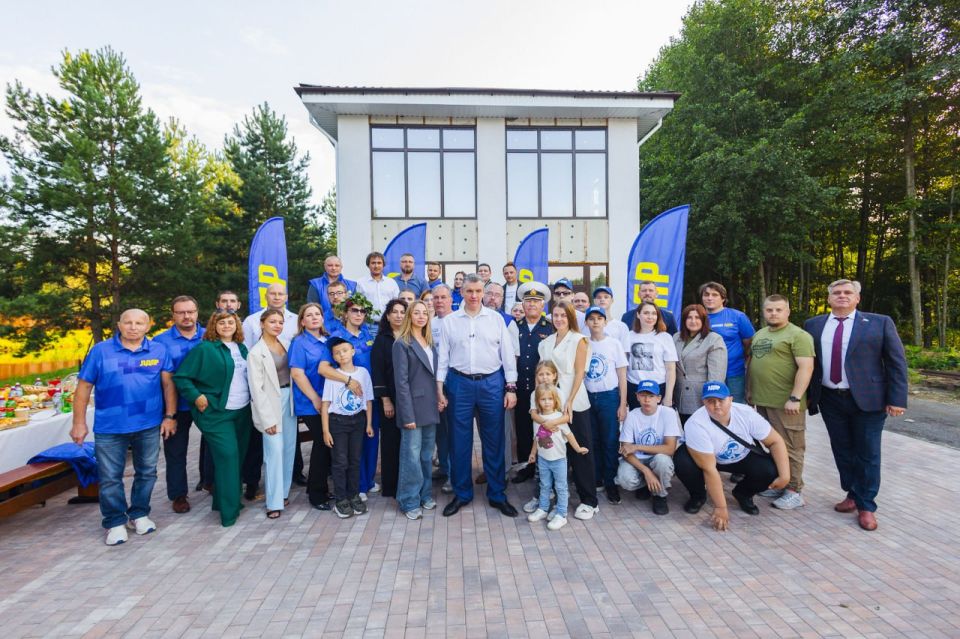 Визит Председателя ЛДПР Л.Э. Слуцкого в Липецкую область: акцент на инновации, семью и традиции Визит Председателя ЛДПР Л.Э. Слуцкого в Липецкую область: акцент на инновации, семью и традиции