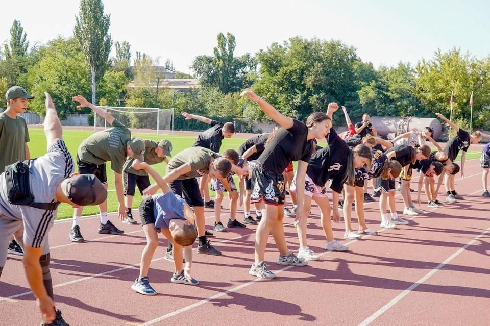 В Мелитополе в День офицера провели зарядку и мастер-класс по сдаче ГТО