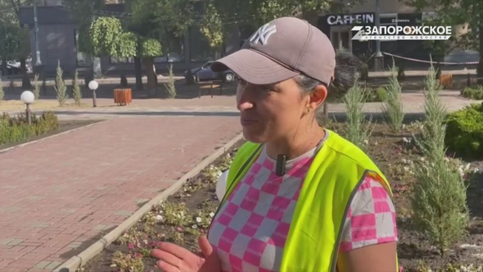 Так наводили порядок в центре Мелитополя накануне Дня государственного флага России